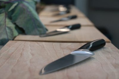 Ostrza Solingen - jak wybierać najlepsze noże i nożyczki