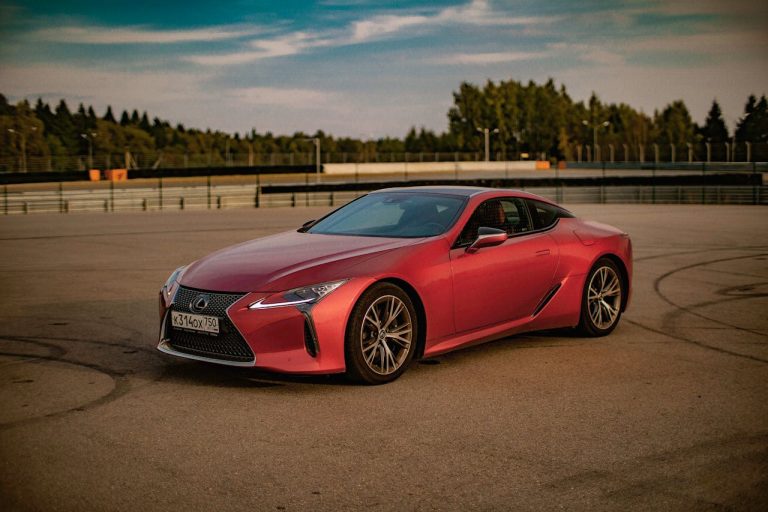 Gdy Lexus siada na kołach – problemy z zawieszeniem airmatic i skuteczna regeneracja amortyzatorów