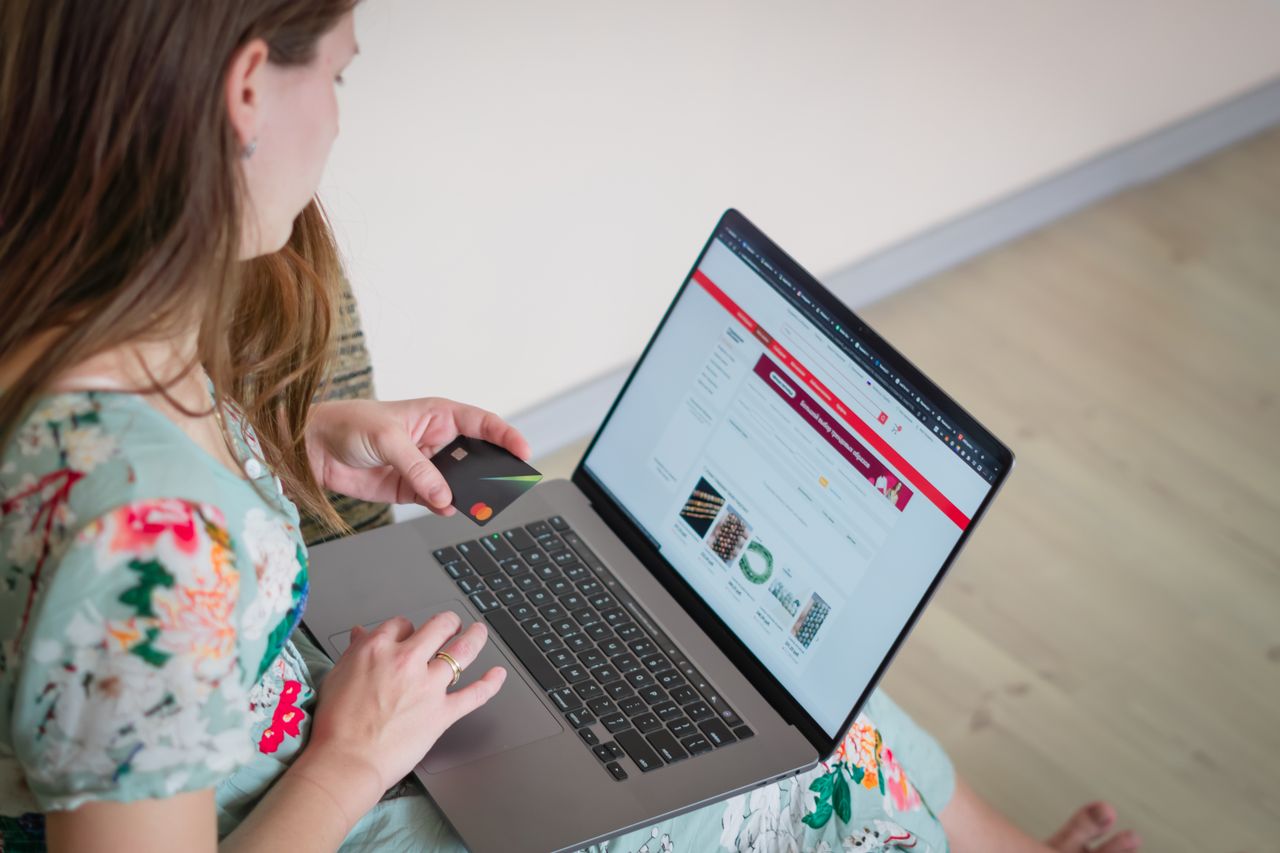 Internet w Białymstoku: jak wybrać szybkie i stabilne łącze?